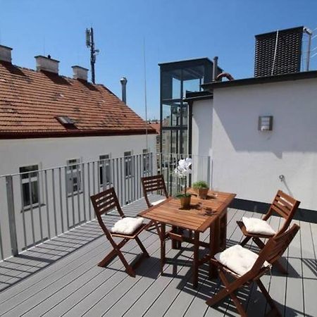 וינה Luxury 2-Floor Rooftop Apartment With Terrace In The City Center מראה חיצוני תמונה
