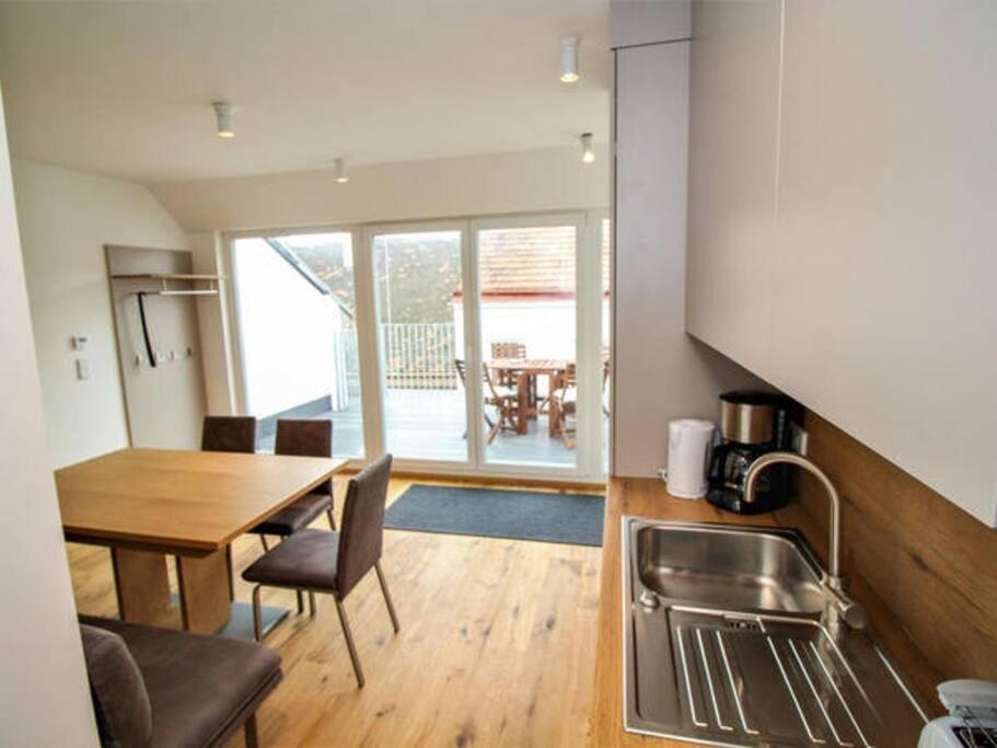 וינה Luxury 2-Floor Rooftop Apartment With Terrace In The City Center מראה חיצוני תמונה